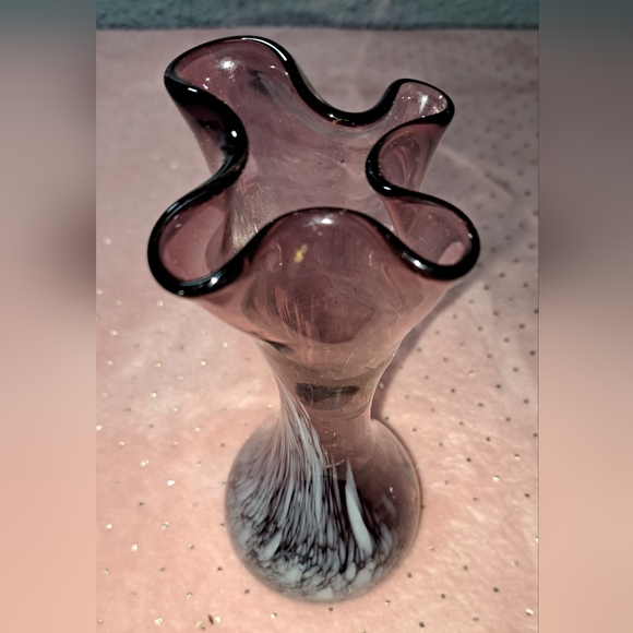 Vintage Mid Century Modern Hand Blown Glass Vase Purple  White Swirl Small - Picture 4 of 13